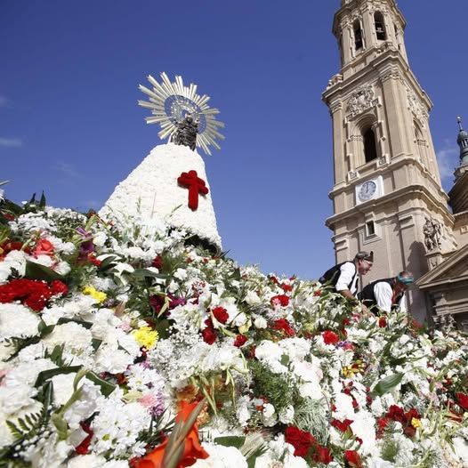 Aragón se viste de blanco: la Ofrenda de Flores 2025 reunirá a más de 112.000 personas