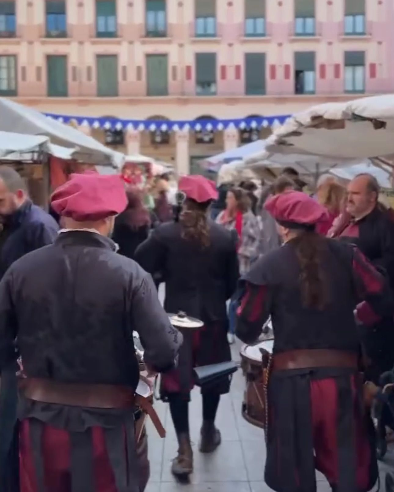 🏰 Desde Aragón Huesca revive el Renacimiento: tres días de arte, sabor y fantasía en su casco histórico