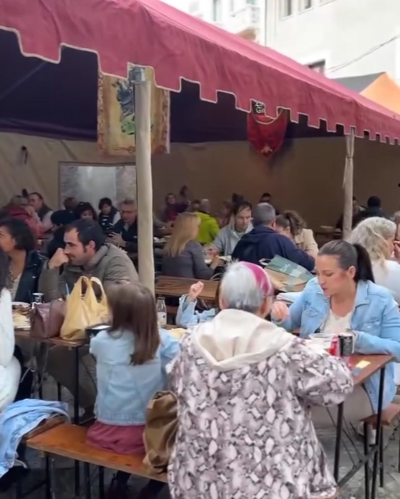 🏰 Desde Aragón El Mercado Renacentista llena de vida el corazón de Huesca  🎥 Video al final de la nota